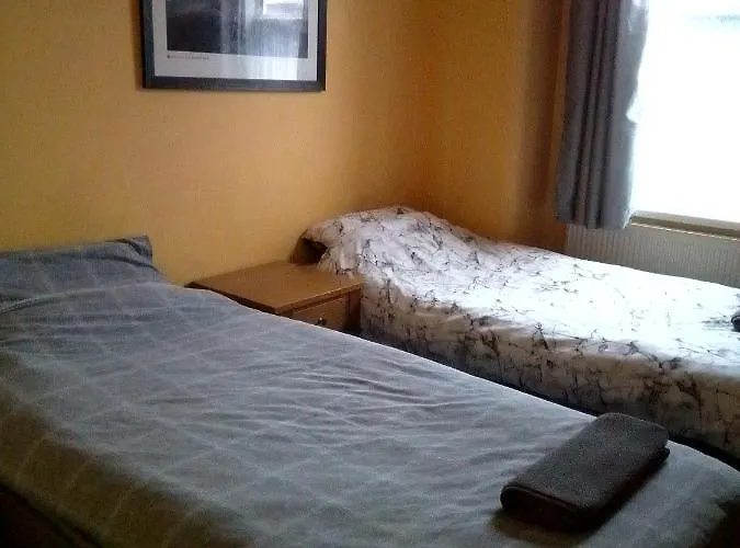 St George\'S Hotel
